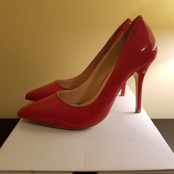 Shoes - Picture 2 of 5